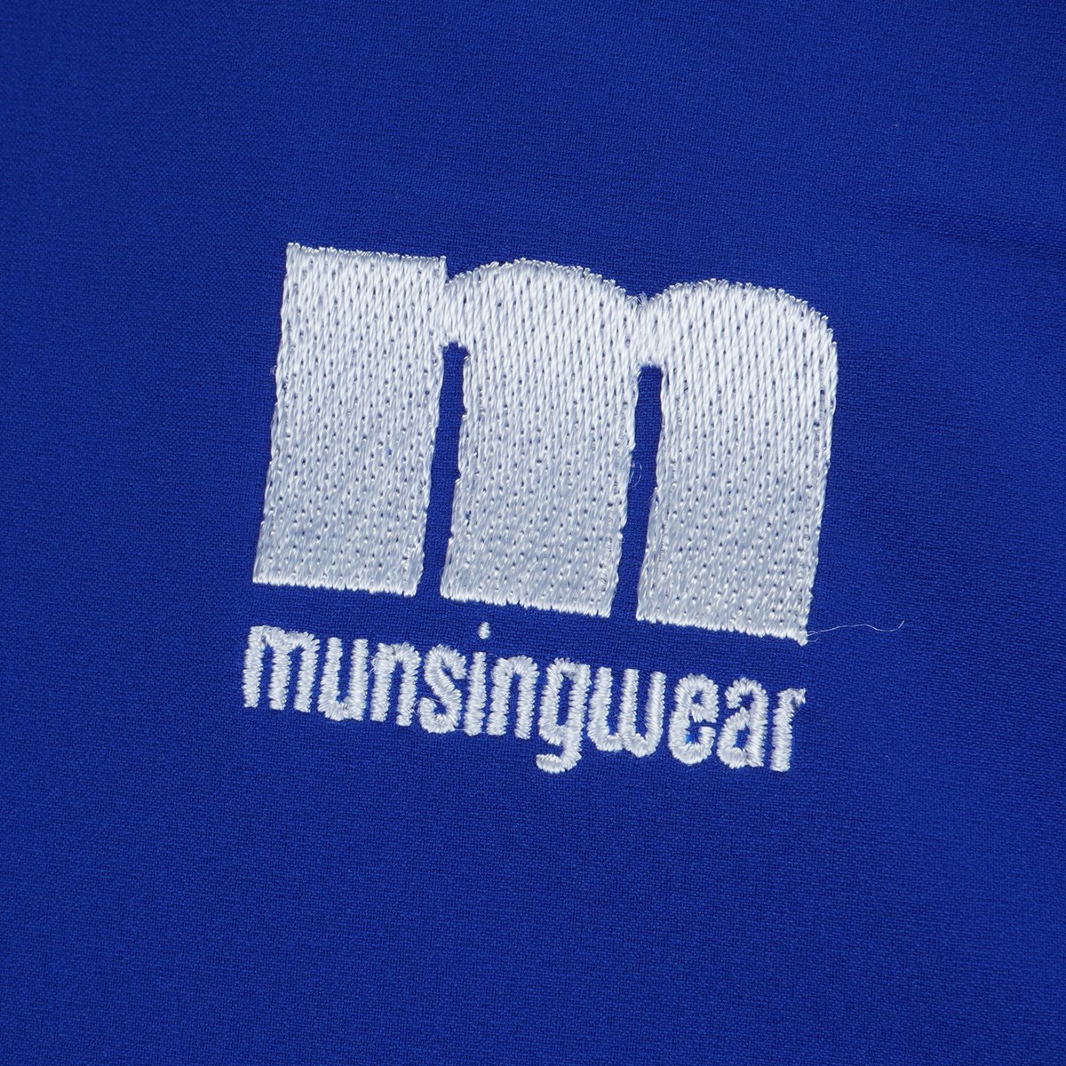 ストレッチブルゾン  新しいスタイル マンシングウェア Munsingwear  FUSION MOVE エンボスロゴ