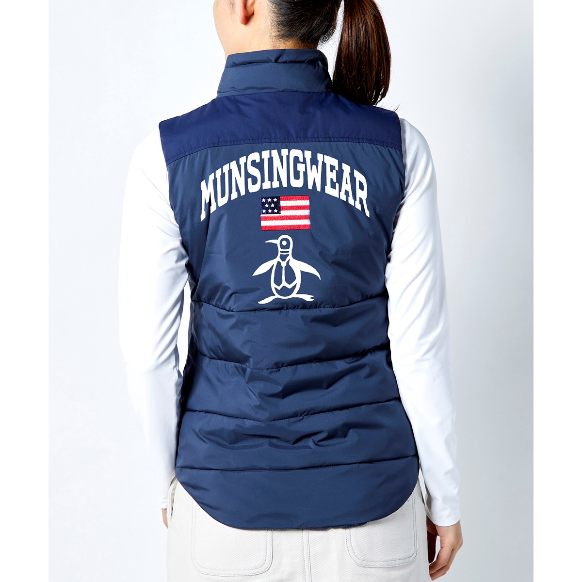 【国内発送】 サーモライト Munsingwear マンシングウェア 軽量中綿ベスト レディス 00 ネイビー L - レディースゴルフウェア