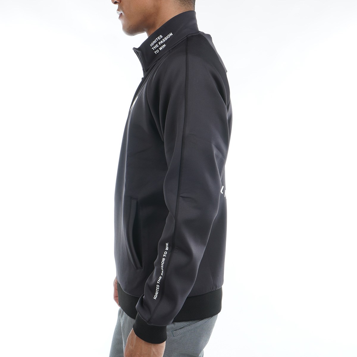 マスターバニーエディションMBE ブラック ロゴラインブルゾン　ゴルフジャケット 新品 マスターバニーゴルフウェア ブルゾン