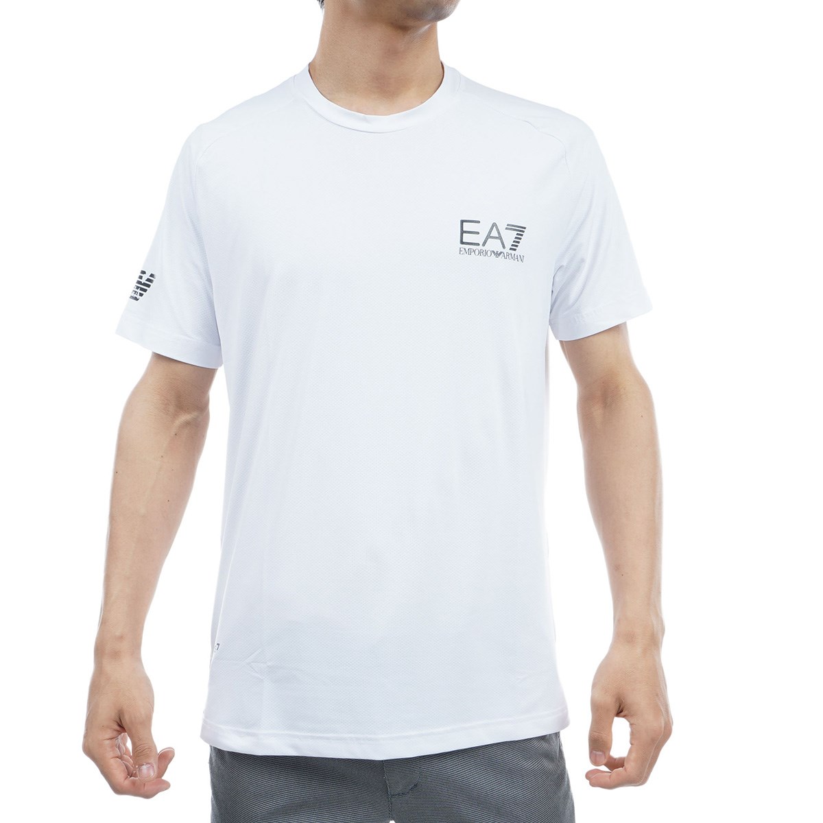 【新品】EA7 / アルマーニジュニア　テーピングロゴ・半袖Tシャツ　6A・6歳 EMPORIO ARMANI アルマーニ EA7 レディース Tシャツ クルーネック 半袖