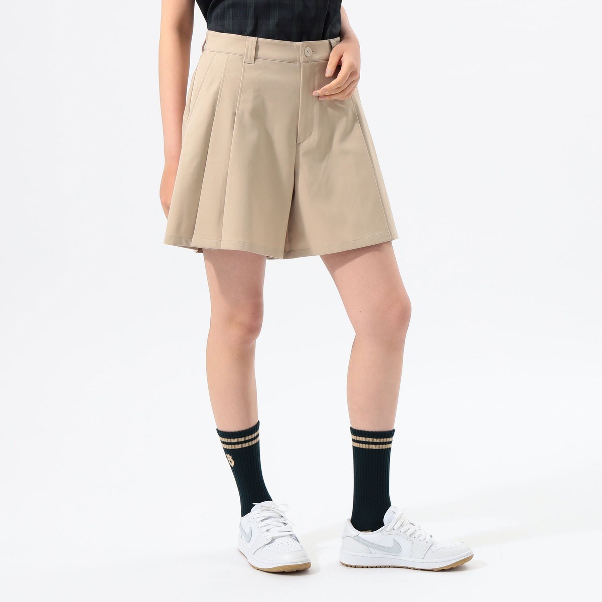 新品❤️ARCHIVIOベージュ ゴルフパンツ 新品❤️ARCHIVIOベージュ ゴルフパンツ